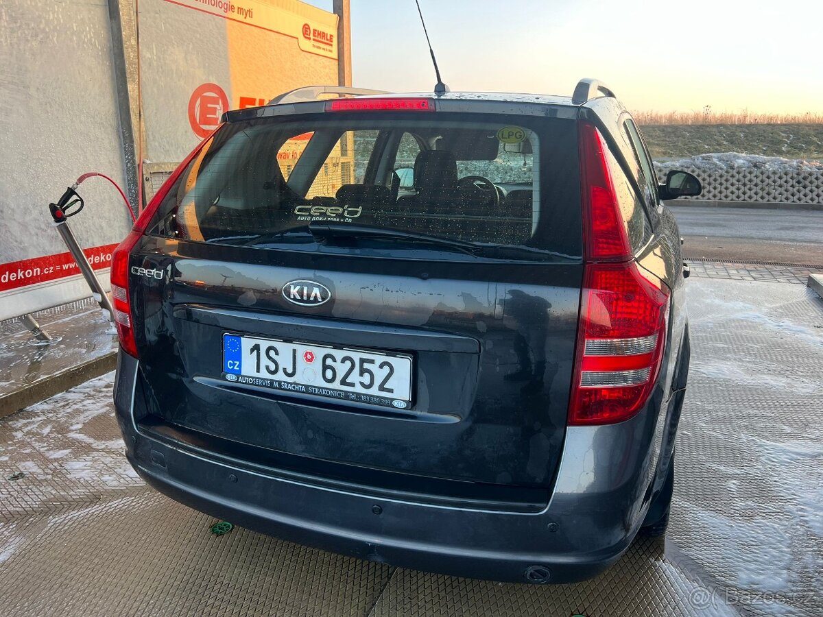 Kia Ceed 1.4i + LPG. Rok 2010. Tempomat. Klima - 11