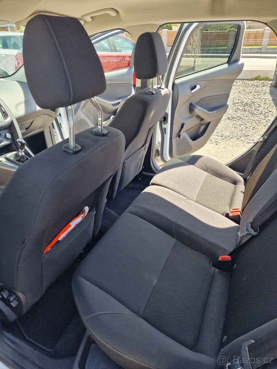 Ford Focus Combi 1.0 Ecoboost motor KO - 11