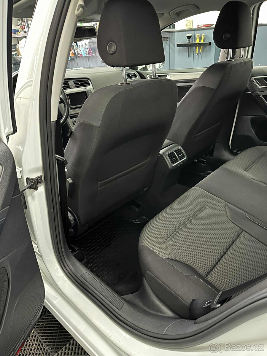 Volkswagen Golf VII 1.2 TSI (77 kW) – r. 2013 - 11