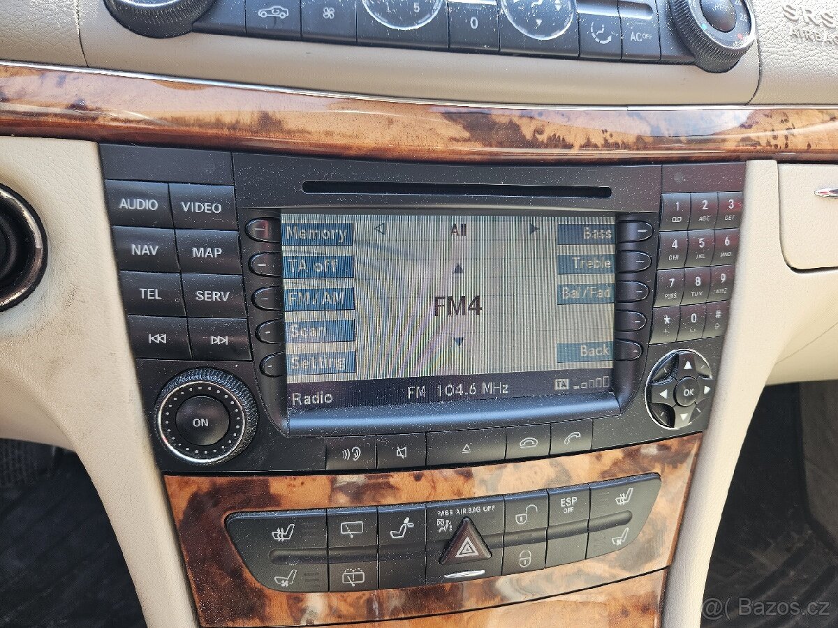 Prodám Mercedes E 320 CDI - 11