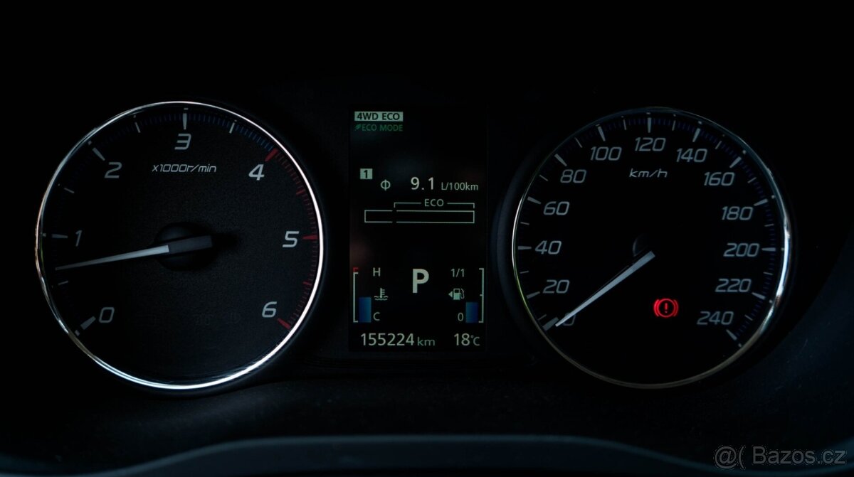 Mitsubishi Outlander 2.2 DI-D Instyle A/T - 11