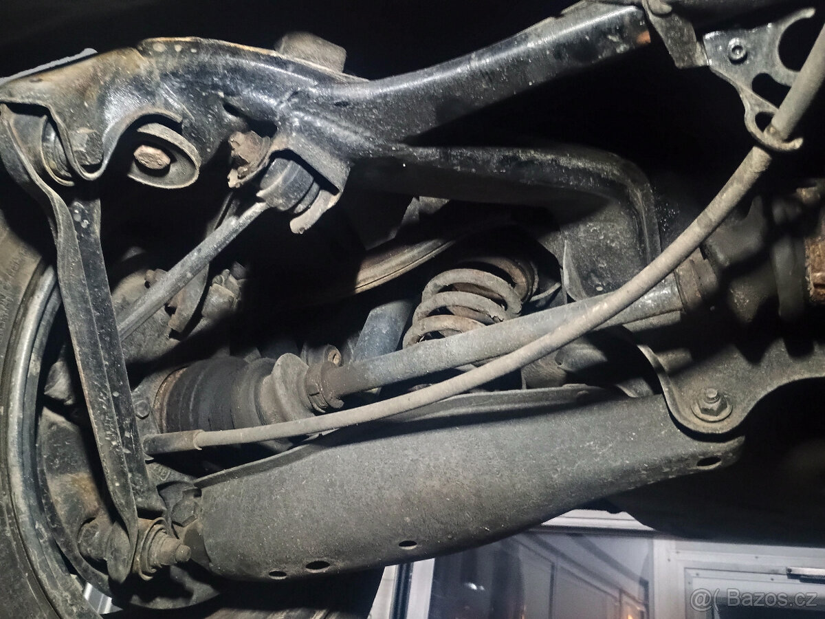 Mercedes-Benz W124 - 11