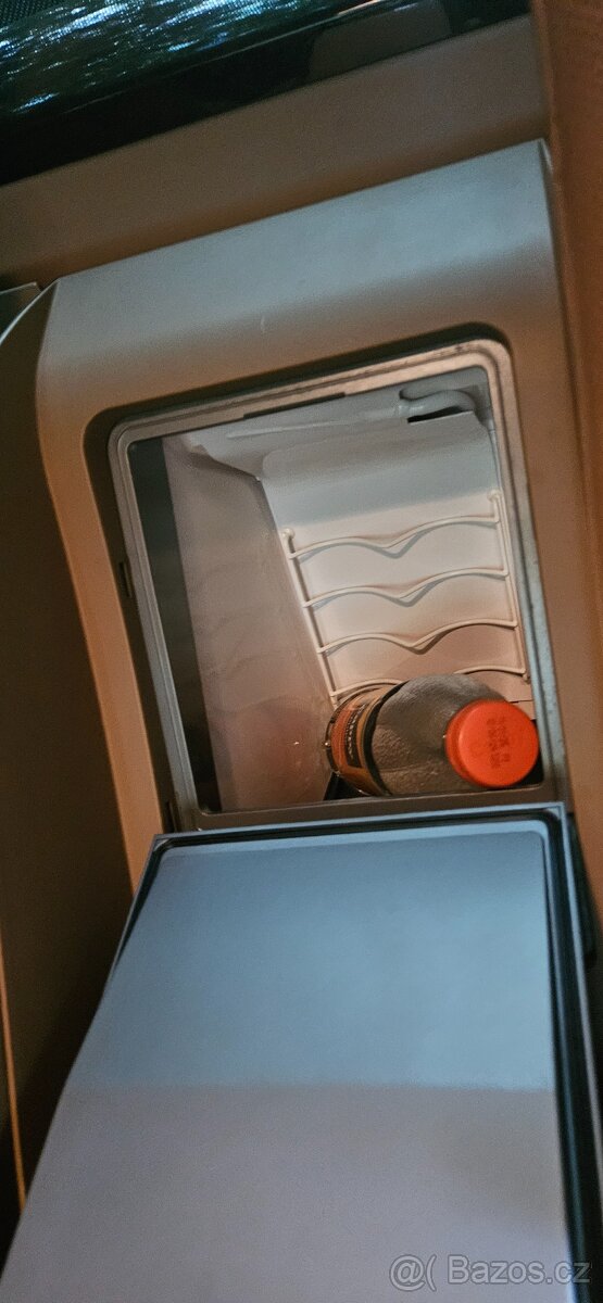 BMW E65 760i 327kw - 11