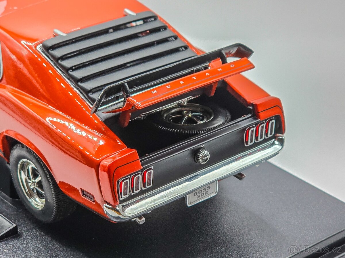 Modely 1:18 Ixo / Solido / MCG - 11