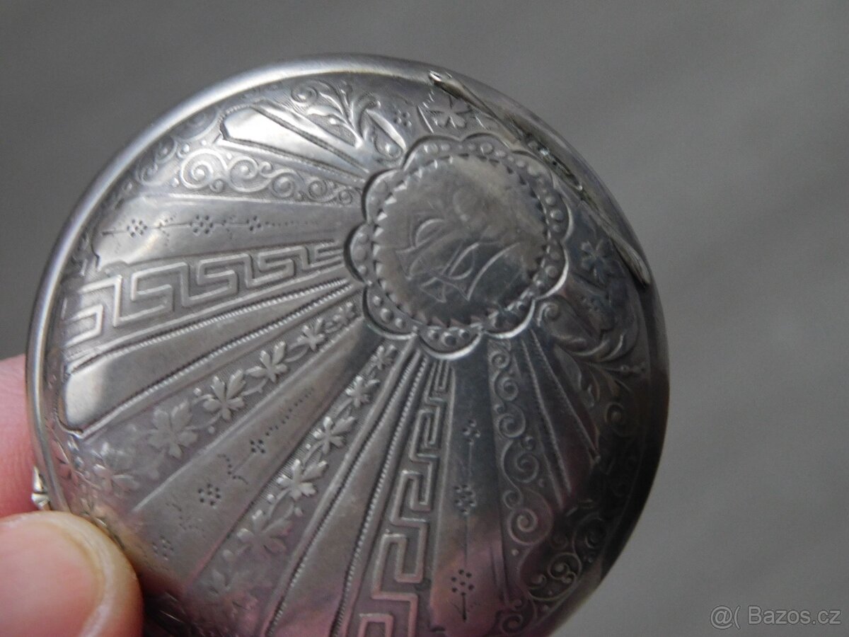 Tříplášťové gravírované celostříbrné masivní hodinky se šatl - 11