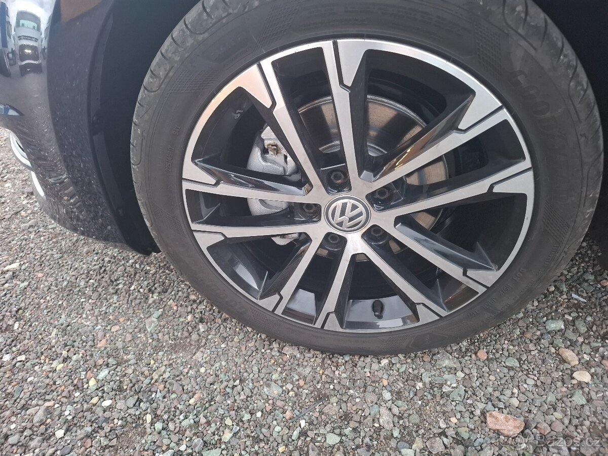 VW GOLF 7 Variant 2.0TDI 110Kw. př.6r.manuál, r.v.2016.led. - 11