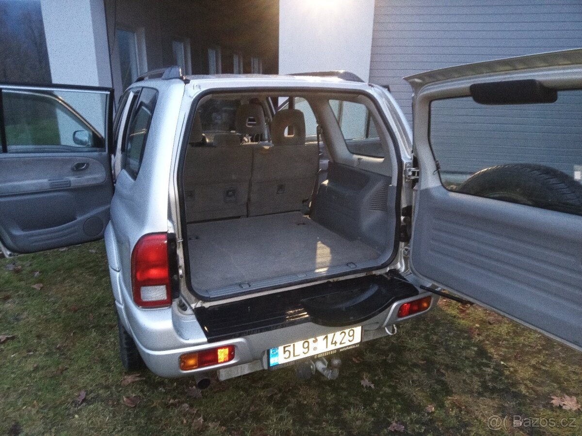 Suzuki Grand Vitara XL7 2,0 HDI r.v. 2004 - 11