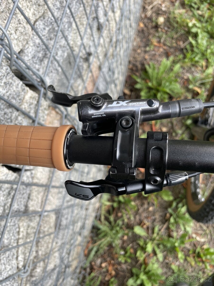 celoodpružené horské kolo Focus Jam - 11