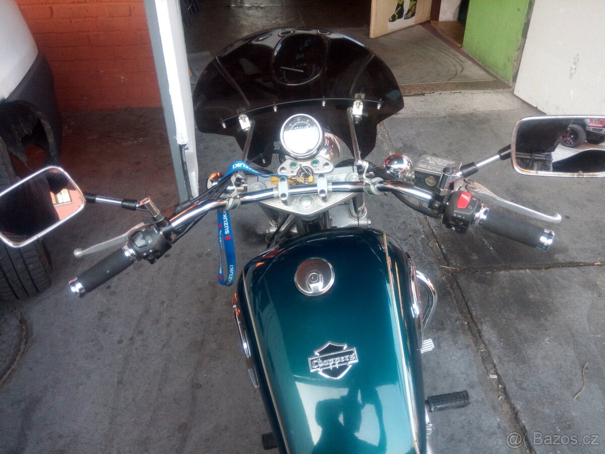 Suzuki GZ 125 - 11