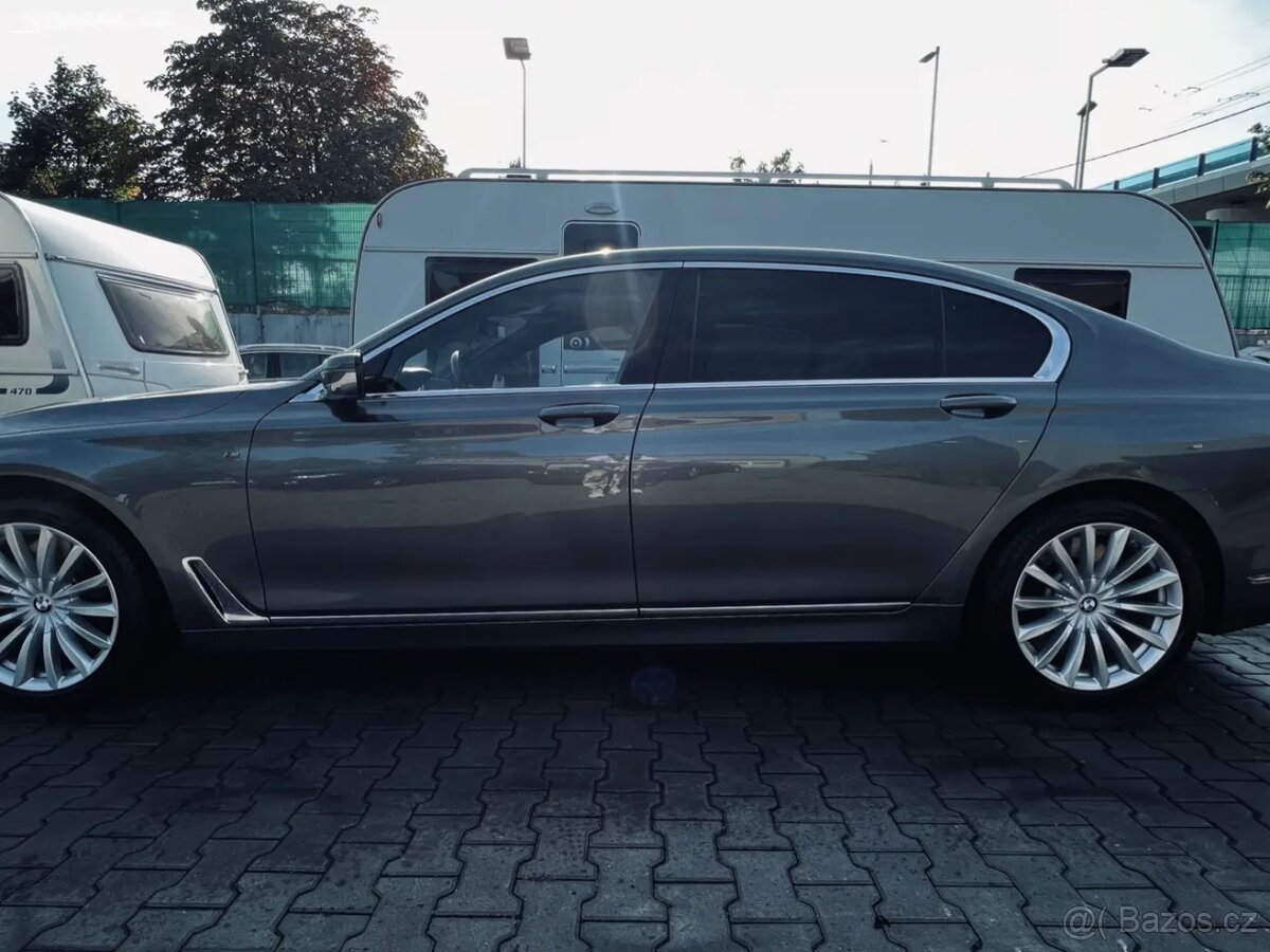 BMW 760 Li V12 LONG Individual X-drive-4X4 - 11