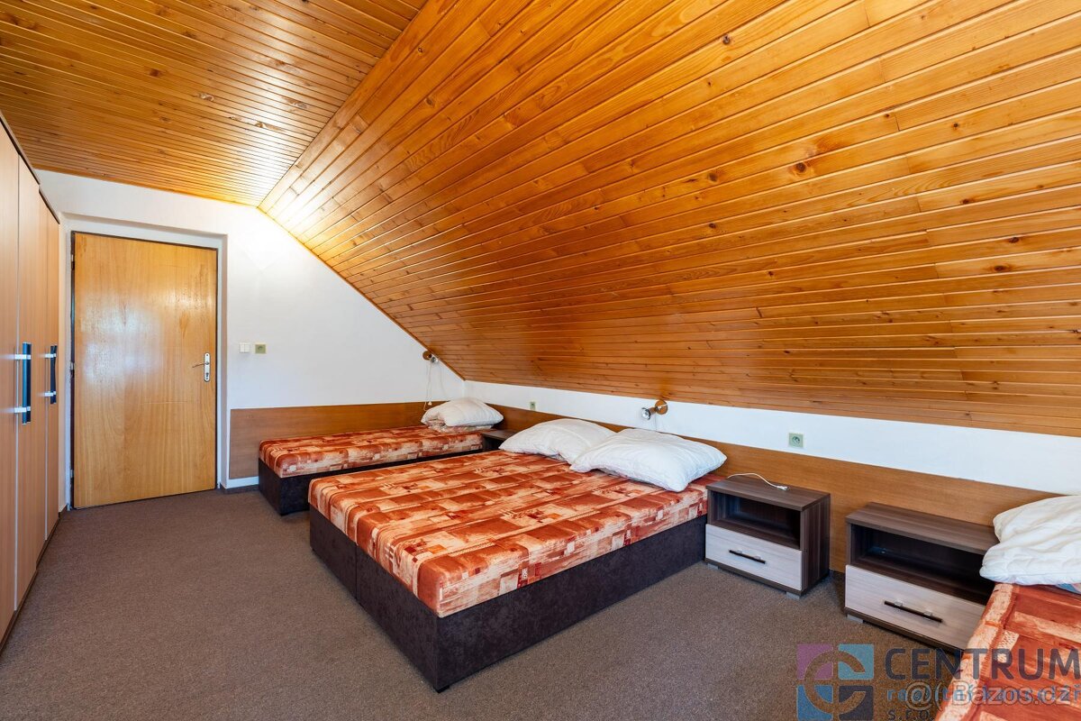 Prodej rekreační chalupy 373m2 - 11