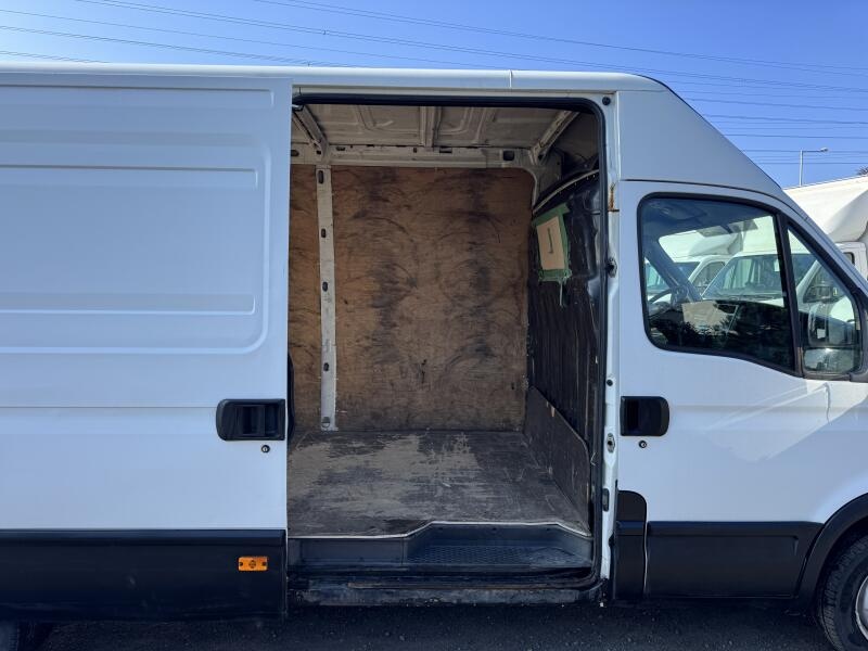 Prodám Iveco Daily 3.0HPT,35C15,dvoumont.,klima - 11