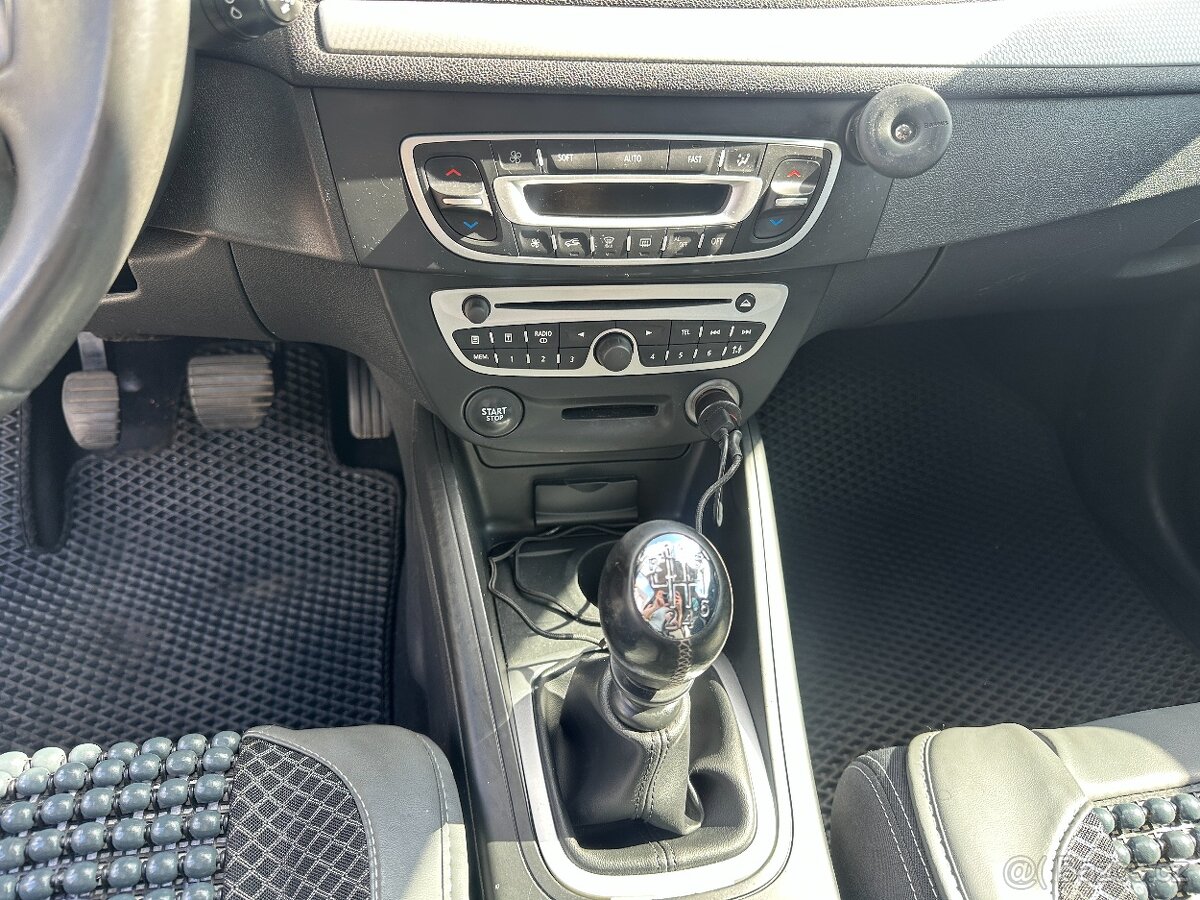 Renault Megane 2010 - 11