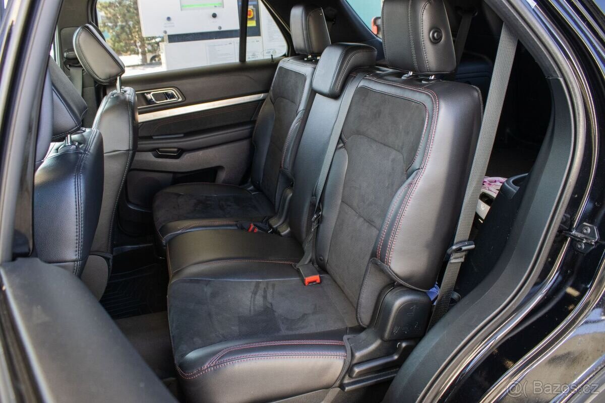 Ford Explorer 3.5 V6 XLT - 11
