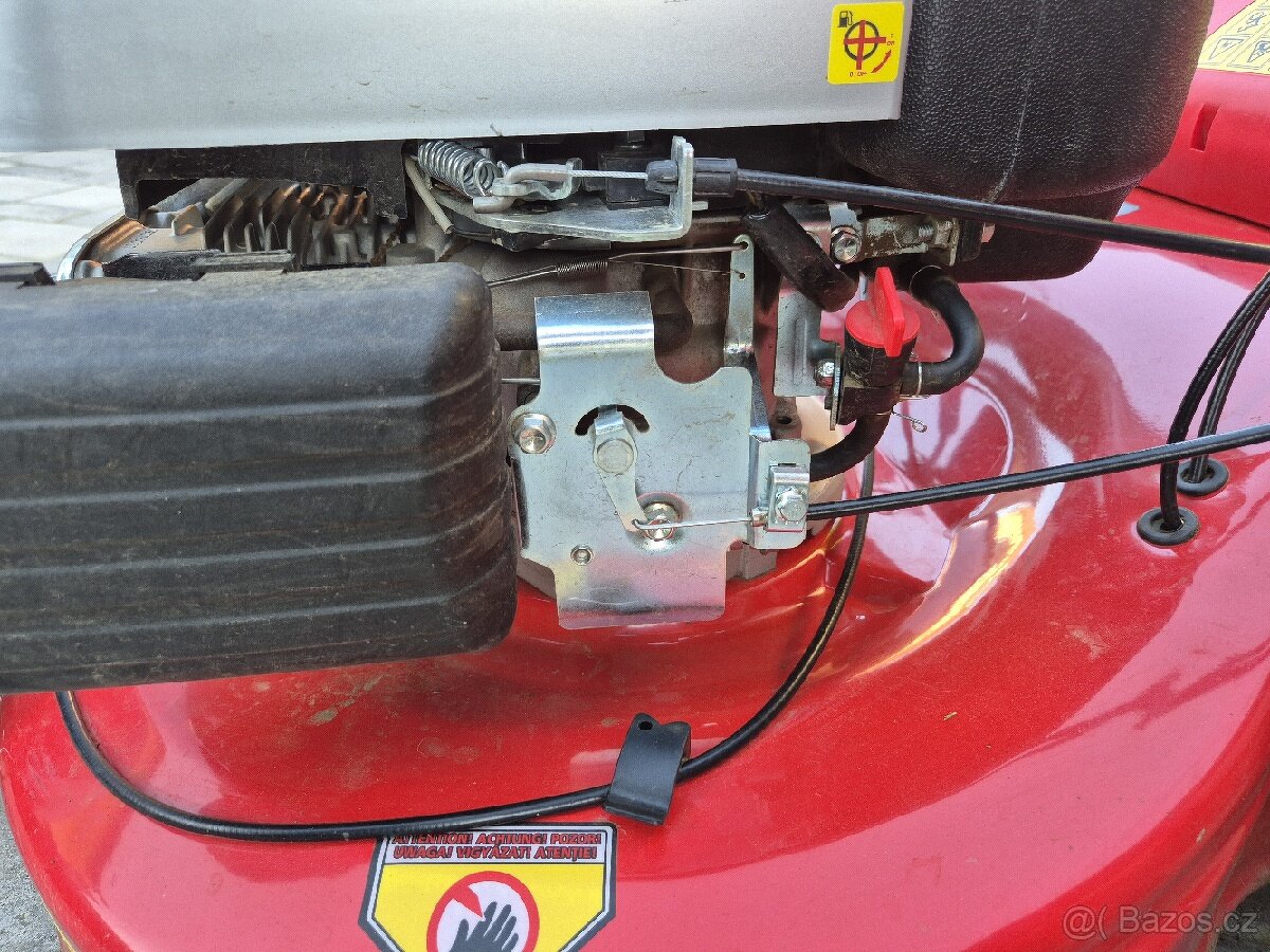 Sekačka s pojezdem - HECHT 5563 SXE 5 in 1
- 11