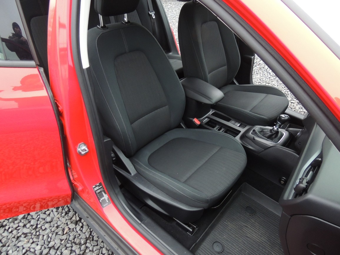 Ford Focus Combi 1.0i,92kw,2019,ČR,1.majitel,-21%DPH - 11