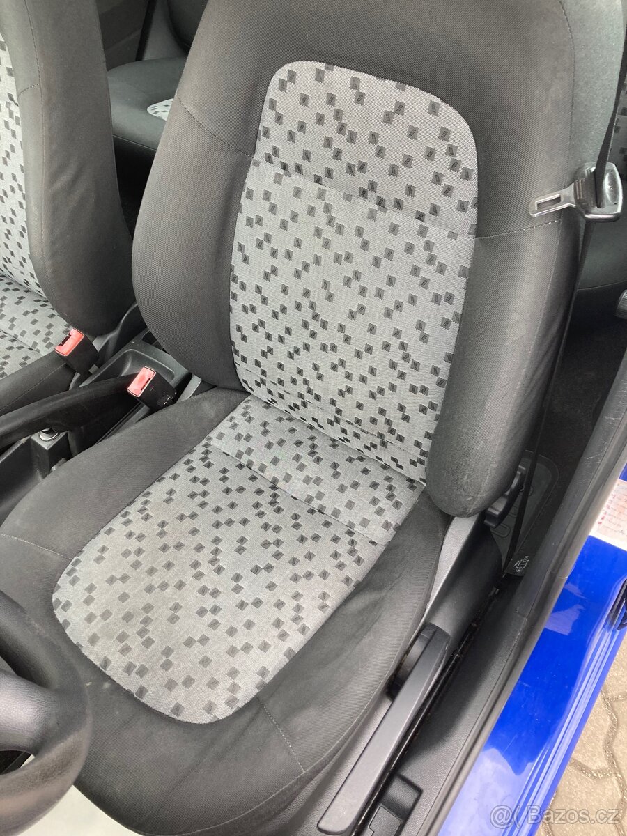Škoda Fabia - 11