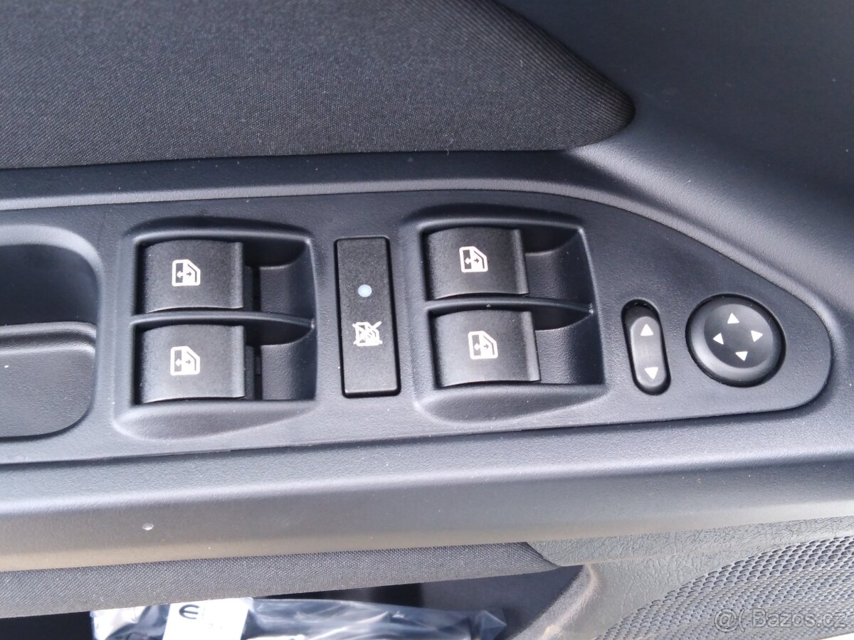 TIPO SEDAN 1,6MJTD 130k Urban - 11