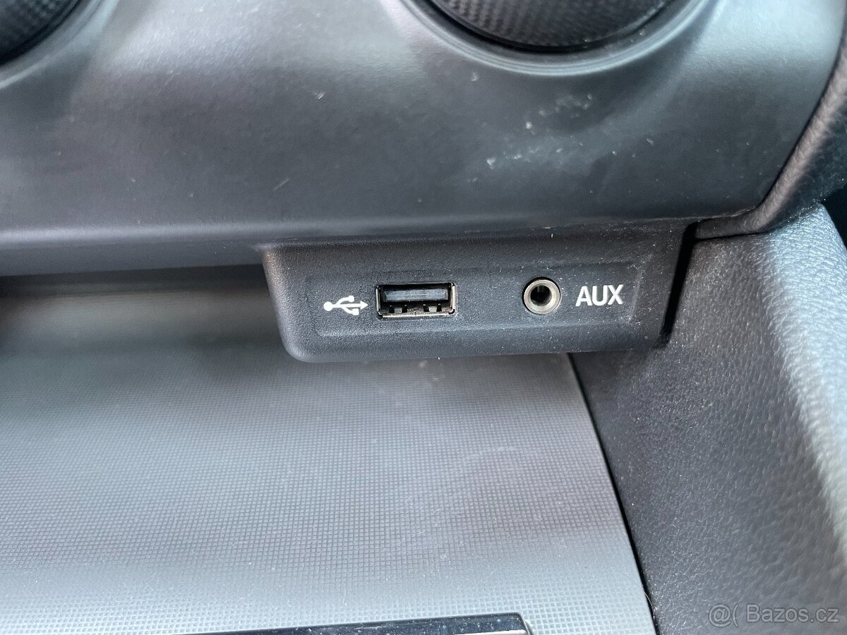 Škoda Octavia 1.2 TSi Climatronic, Vyhřívaná Sedadla - 11