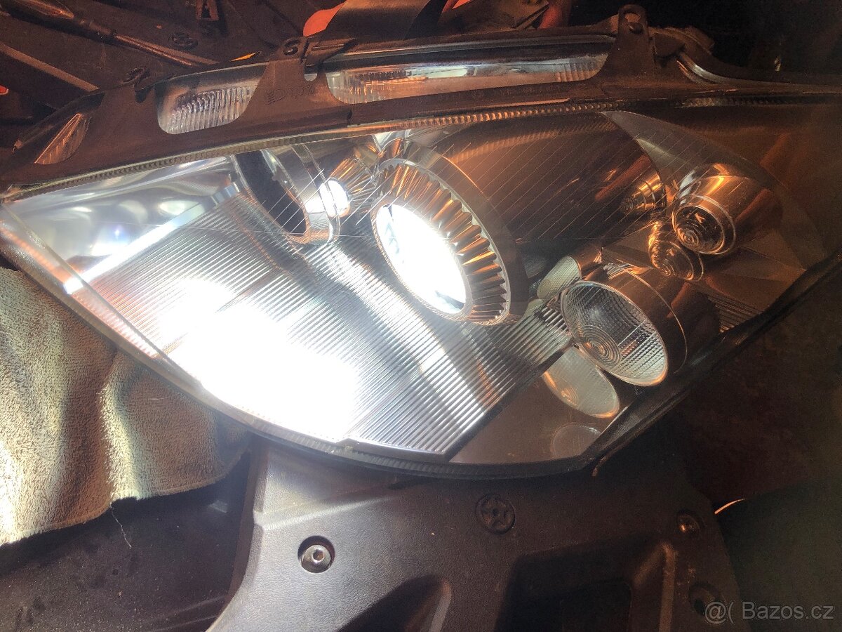 XENONY FORD FOCUS 1 Original CENA ZA PÁR - 11