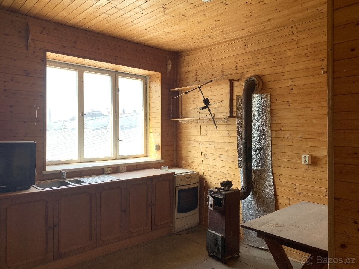 Podnikání 2 v 1 = Truhlárna + komerční prostory, ubytování . - 11