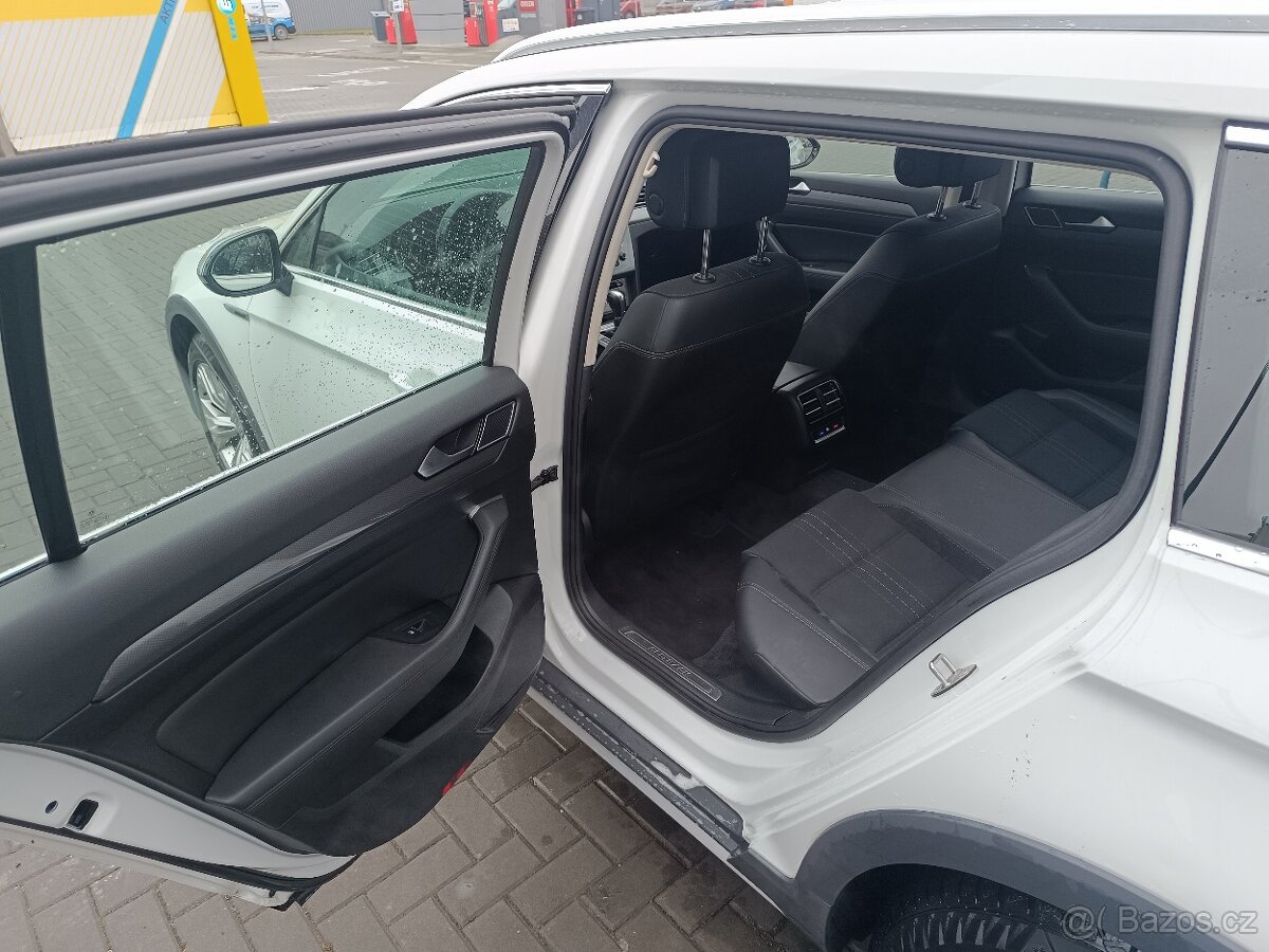 VW Passat Alltrack 4x4 140kw - 11