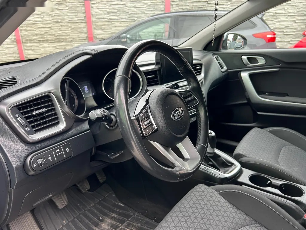 Kia Cee´d, 1.6 CRDi 100 KW - 11