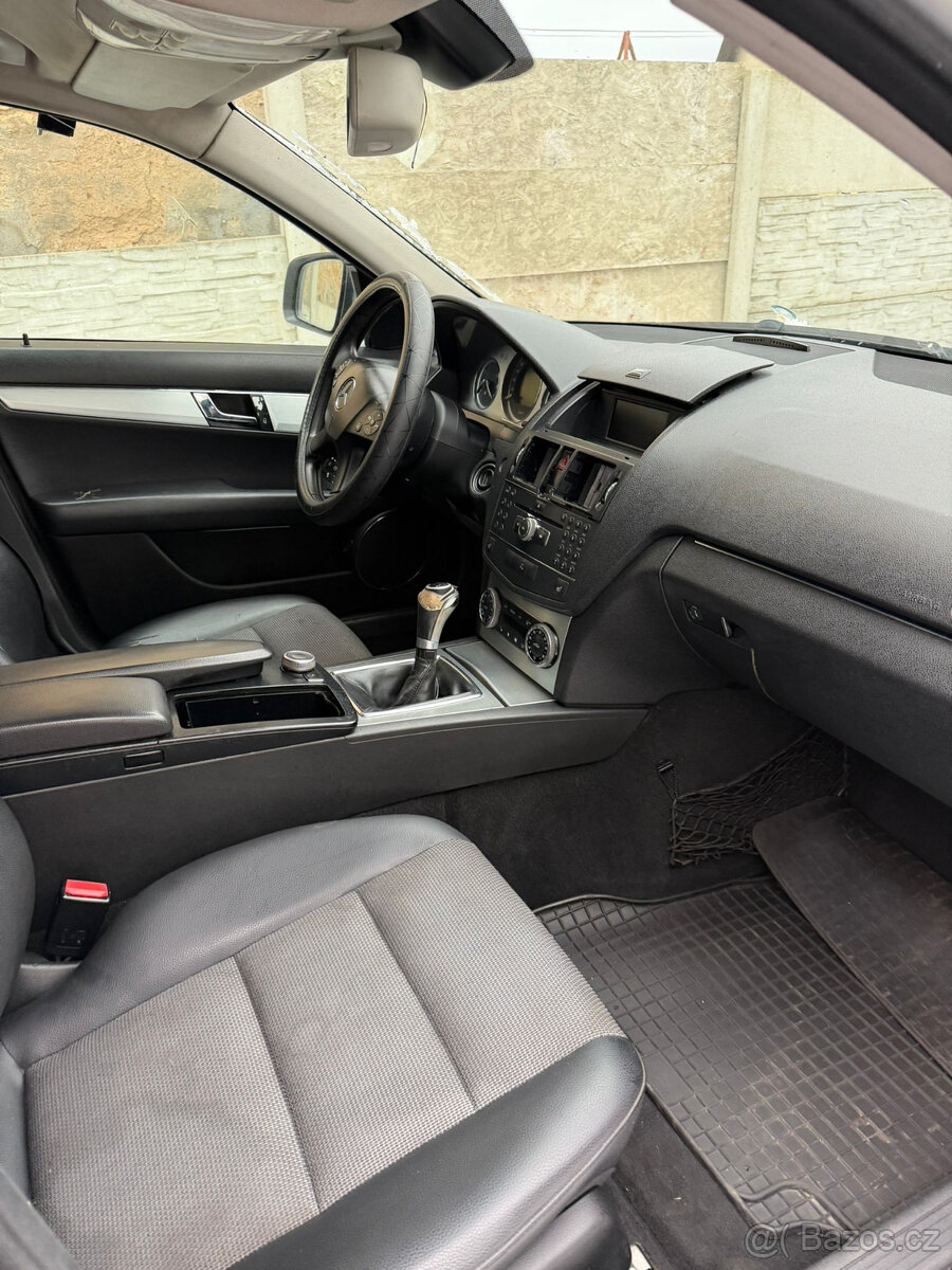 MERCEDES BENZ C 220CDi AVANTGARDE - 11