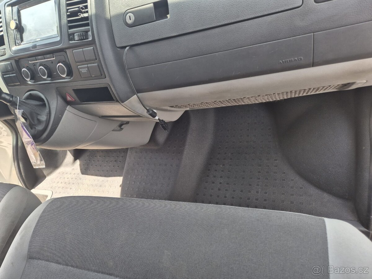 Volkswagen Transporter 7J0 - 11