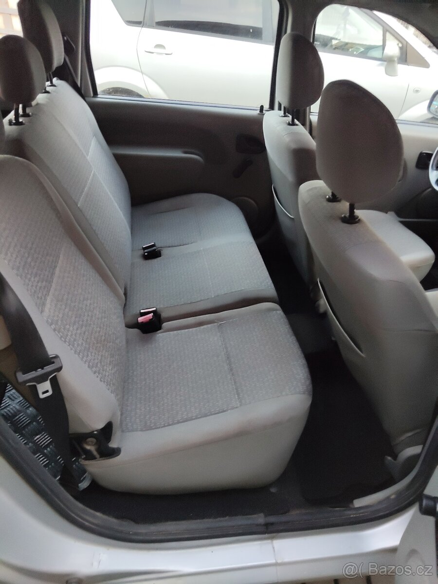 Dacia Logan Combi - 11