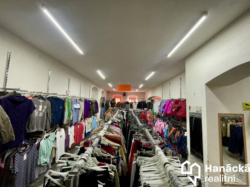 Prodej, Obchodní prostor, 800m2, Bruntál - 11