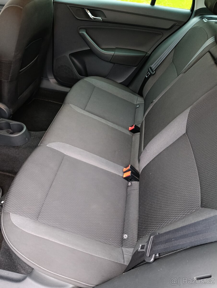 Škoda Rapid 1.2 TSI 77kw Spaceback - 11