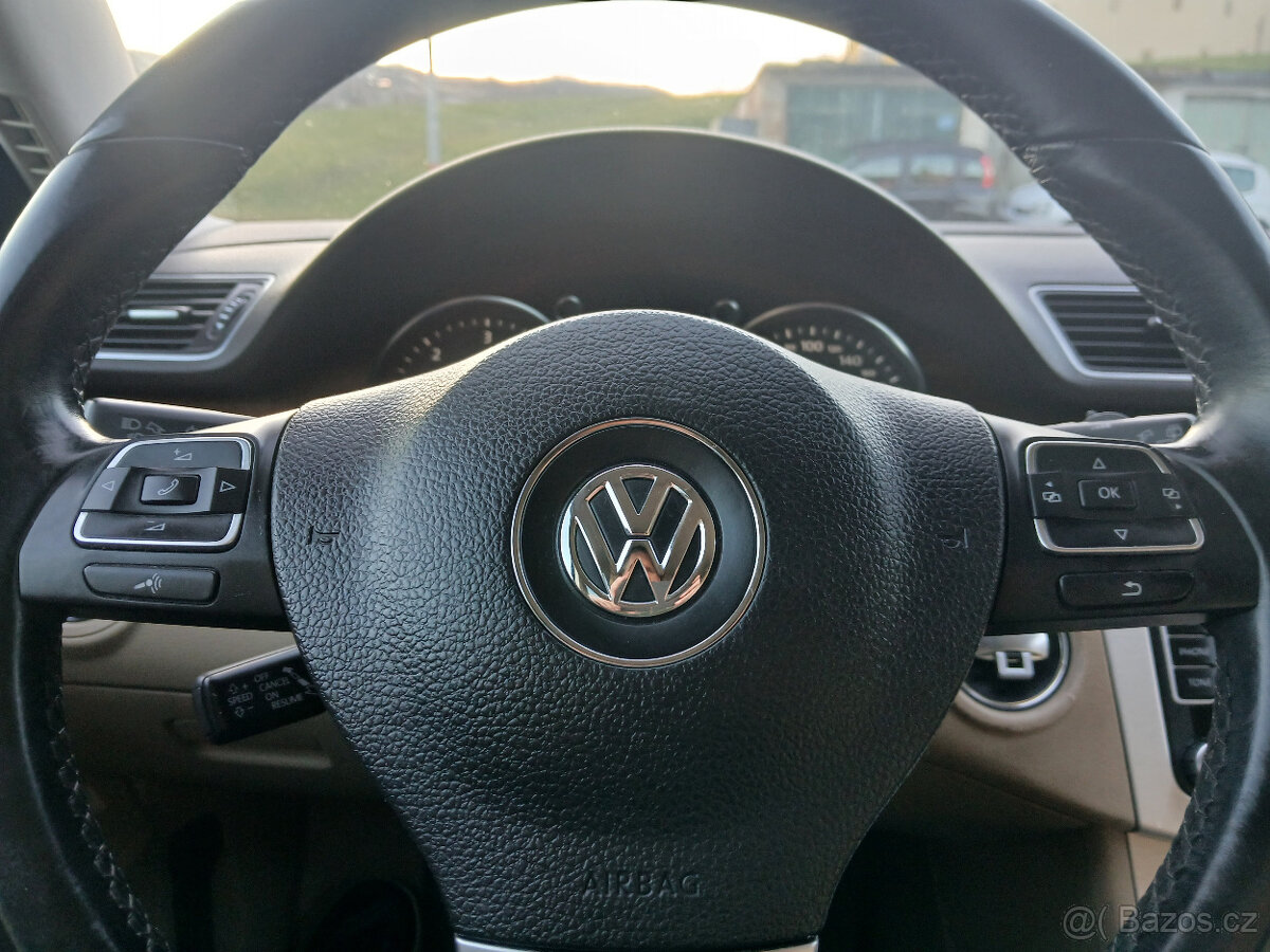 Volkswagen Passat Variant 1.6 TDI 77kW - 11