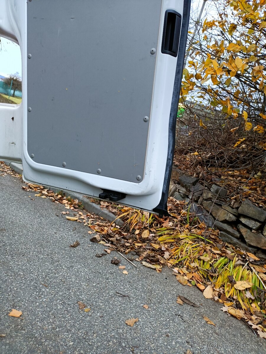 VW Transporter T 6 Long-110kw - 11