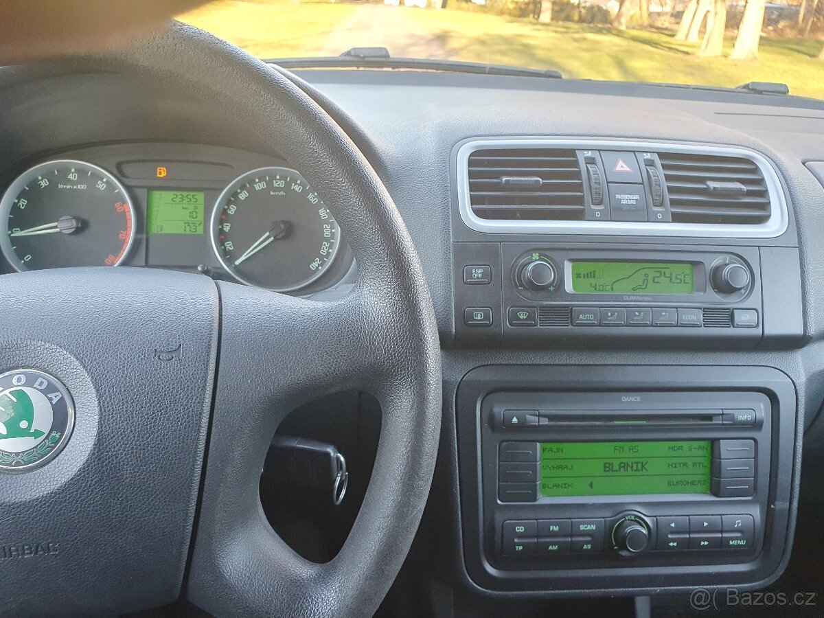 Škoda Roomster 1.4i nová stk - 11