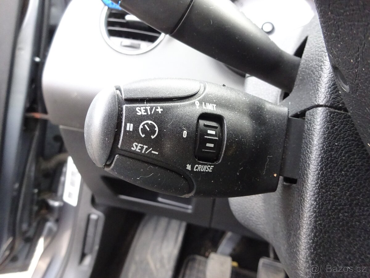 Peugeot 308 1.6i r.v.2010 serviska STK:9/2027 - 11