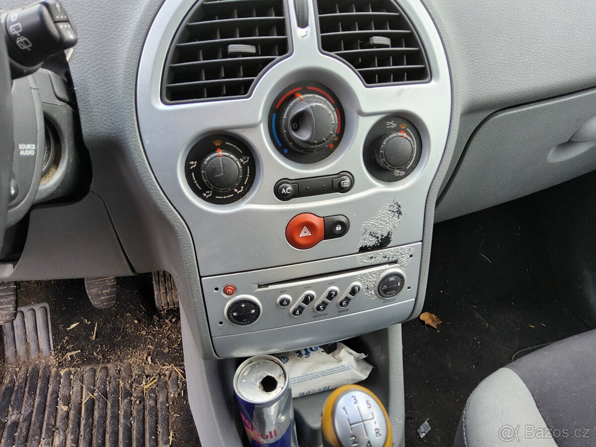 Renault Modus 2010 1,2 16V 74kW - DILY z VOZU - 11