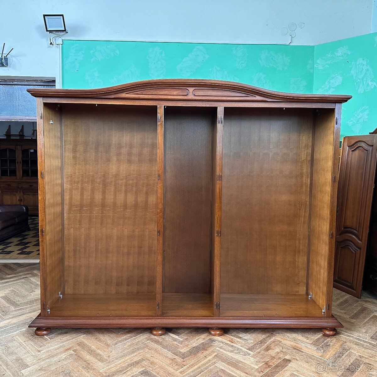 Šatní skříň dubová - 11