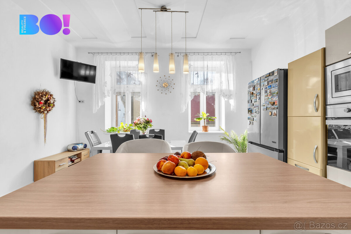 Prodej rodinného domu 239 m², pozemek 667 m², Slatina nad Úp - 11