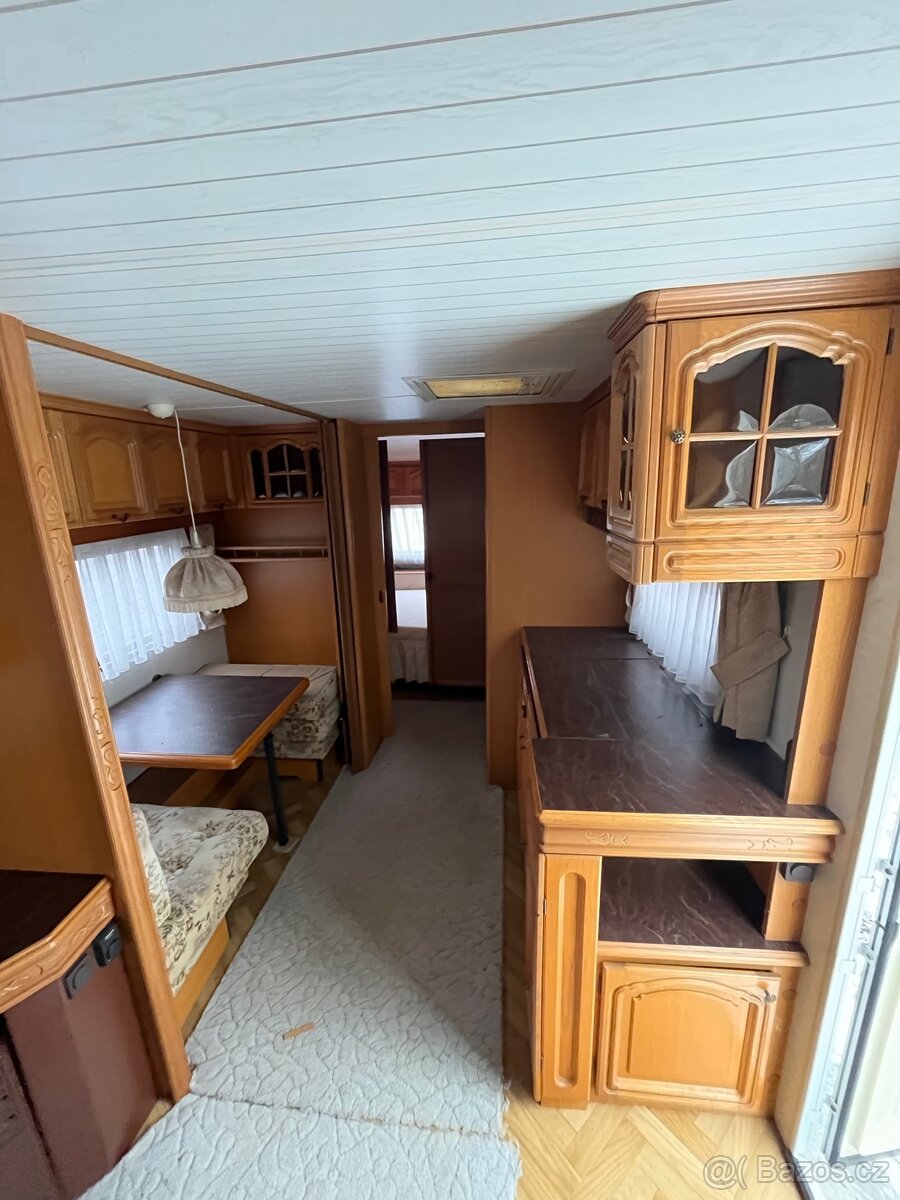 Obytný karavan - 11