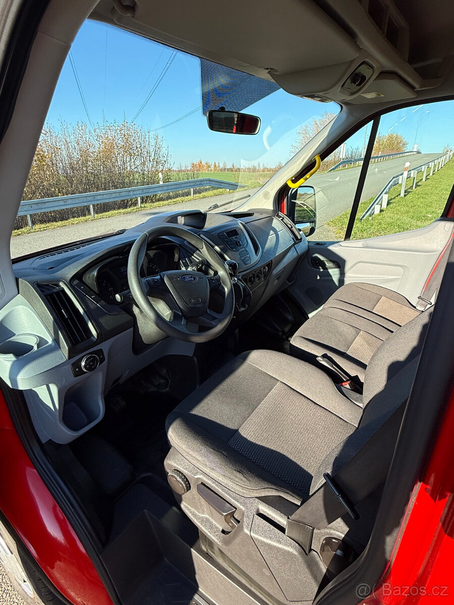 Ford Transit 2.2 TDCI rok 2016 9 Míst 158.266 km STK:10/27 - 11