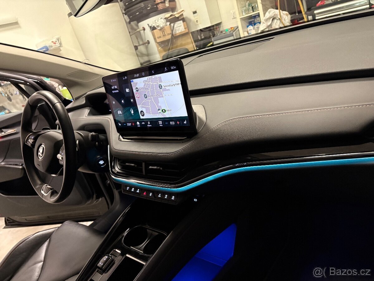Škoda Enyaq IV 80 SOH 90%m.r.2022 matrix Kamera tepelné čerp - 11