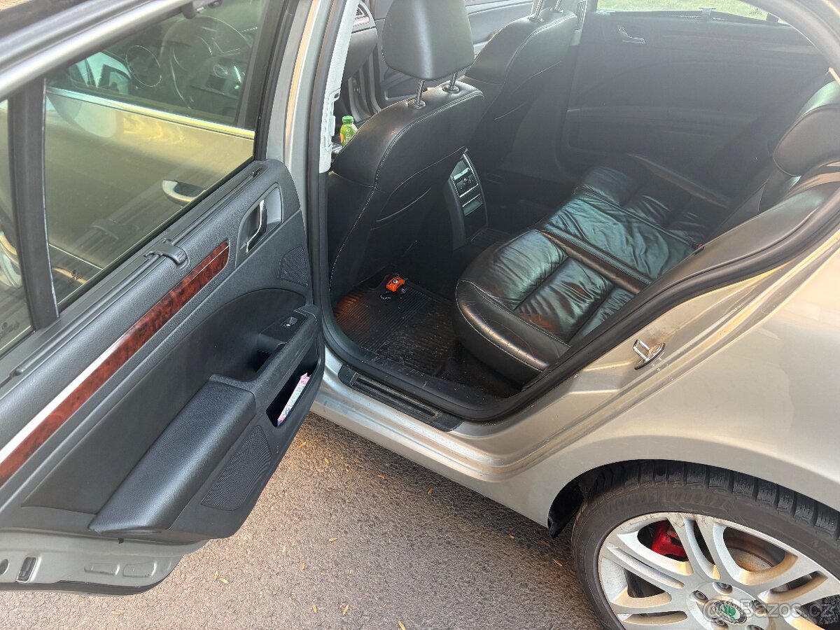 Prodám Škoda Superb 2.0 TDi 103Kw. Automat - 11
