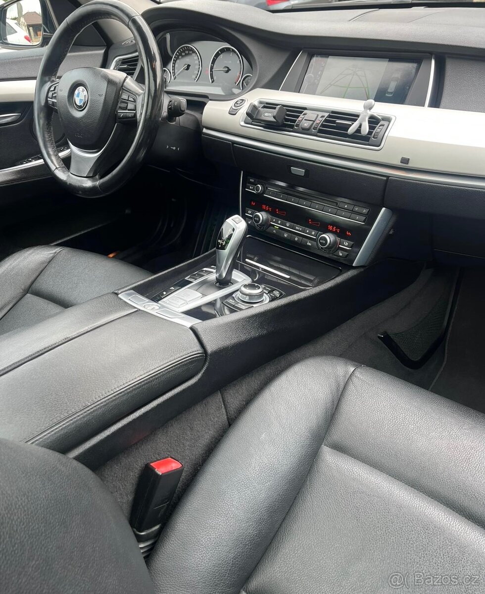 BMW 530 XD GT - 11