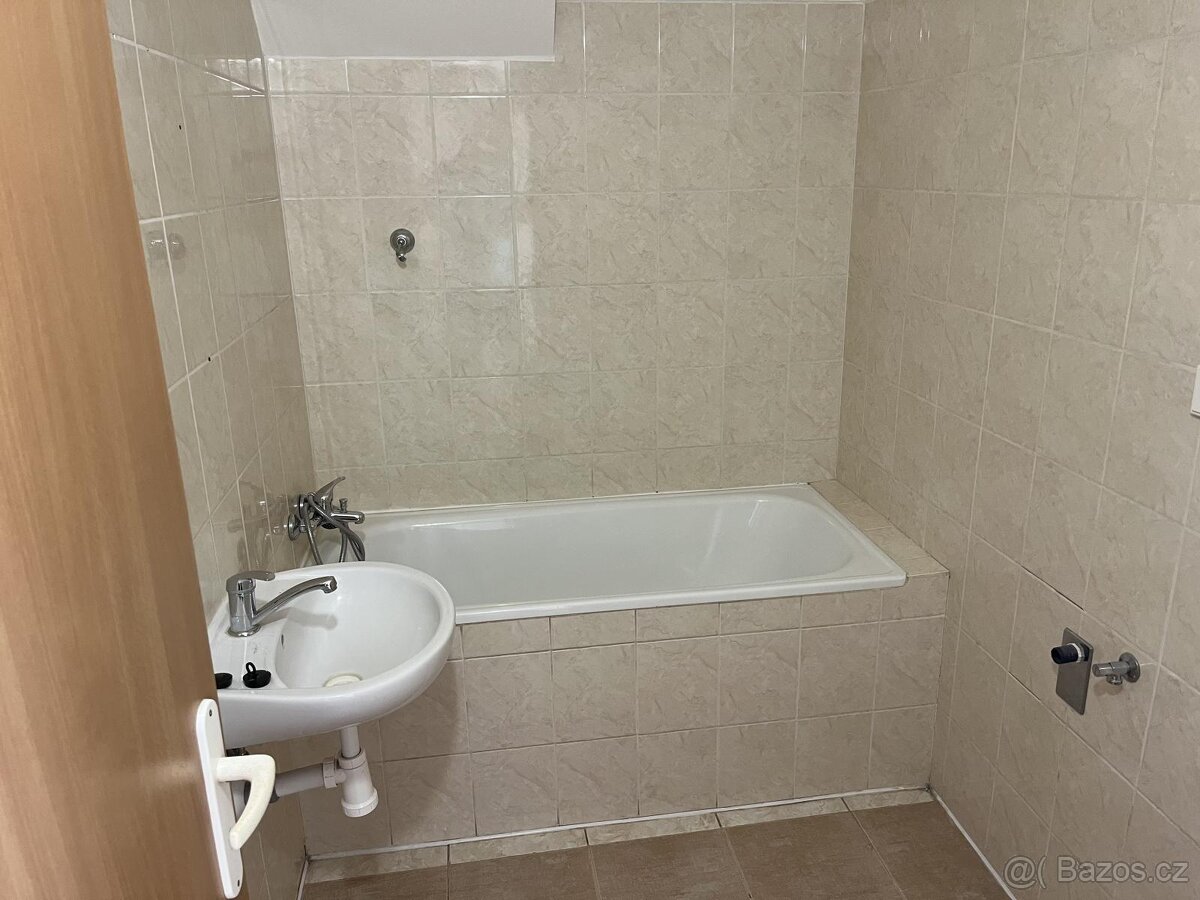 Prodej bytového domu ve Svitavách, 18 bytových jednotek - 11