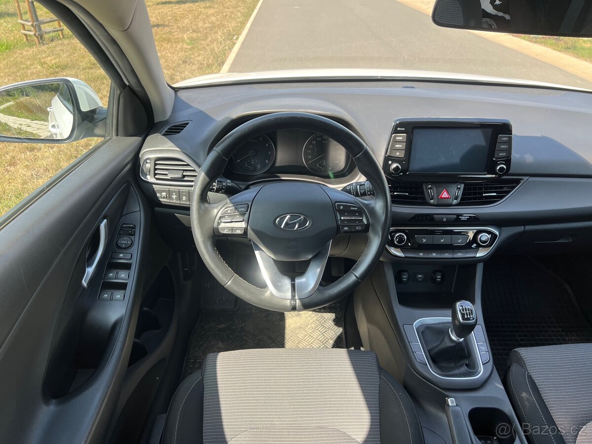 Hyndai i30 1.5i Rok 2021 Najeto 101t.km Nova STK - 11