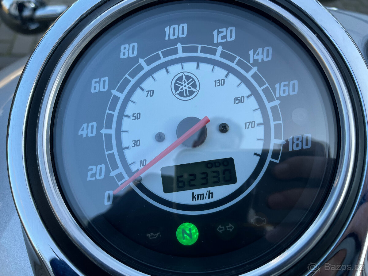 Yamaha XVS 1100 Dragstar stříbrný - 11