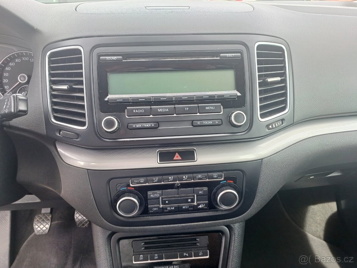 Volkswagen Sharan, 1.4TSI,Tažné, model 2011 - 11