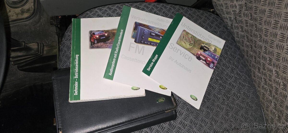 Land Rover Defender 110 TD5 - 11