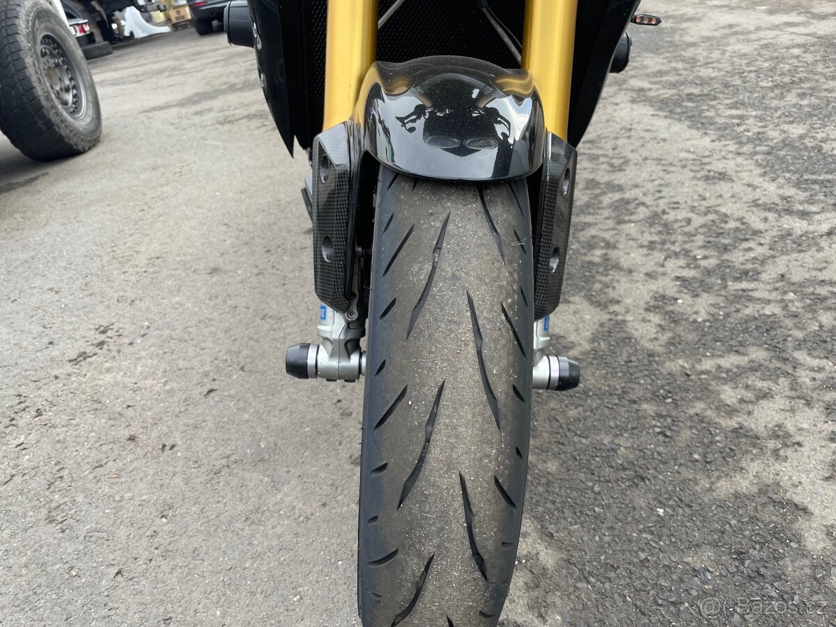 Speed Triple R 1050 - 11